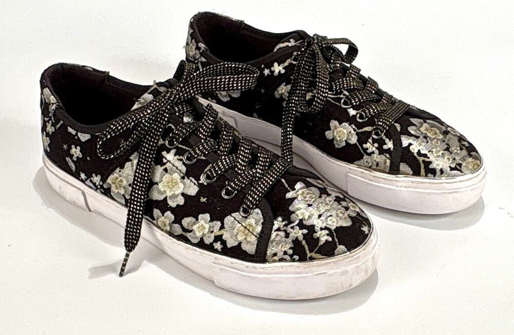Guess Floral Shoes Size 9 Black Tennis Shoe Bloomcore Coquette Sneakers